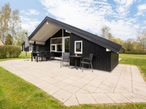 Holiday Home Uolevi - 200m from the sea by Interhome, Bogø By